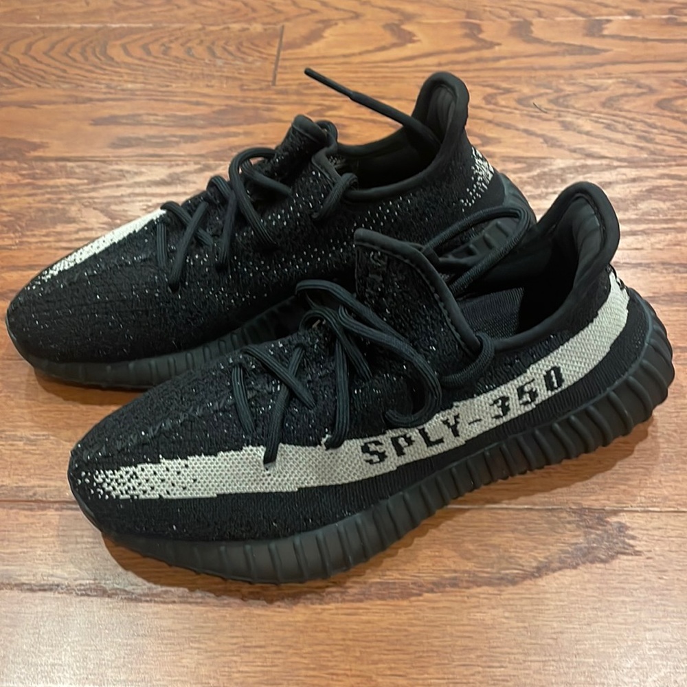 BRAND NEW Yeezy Oreo 350 !